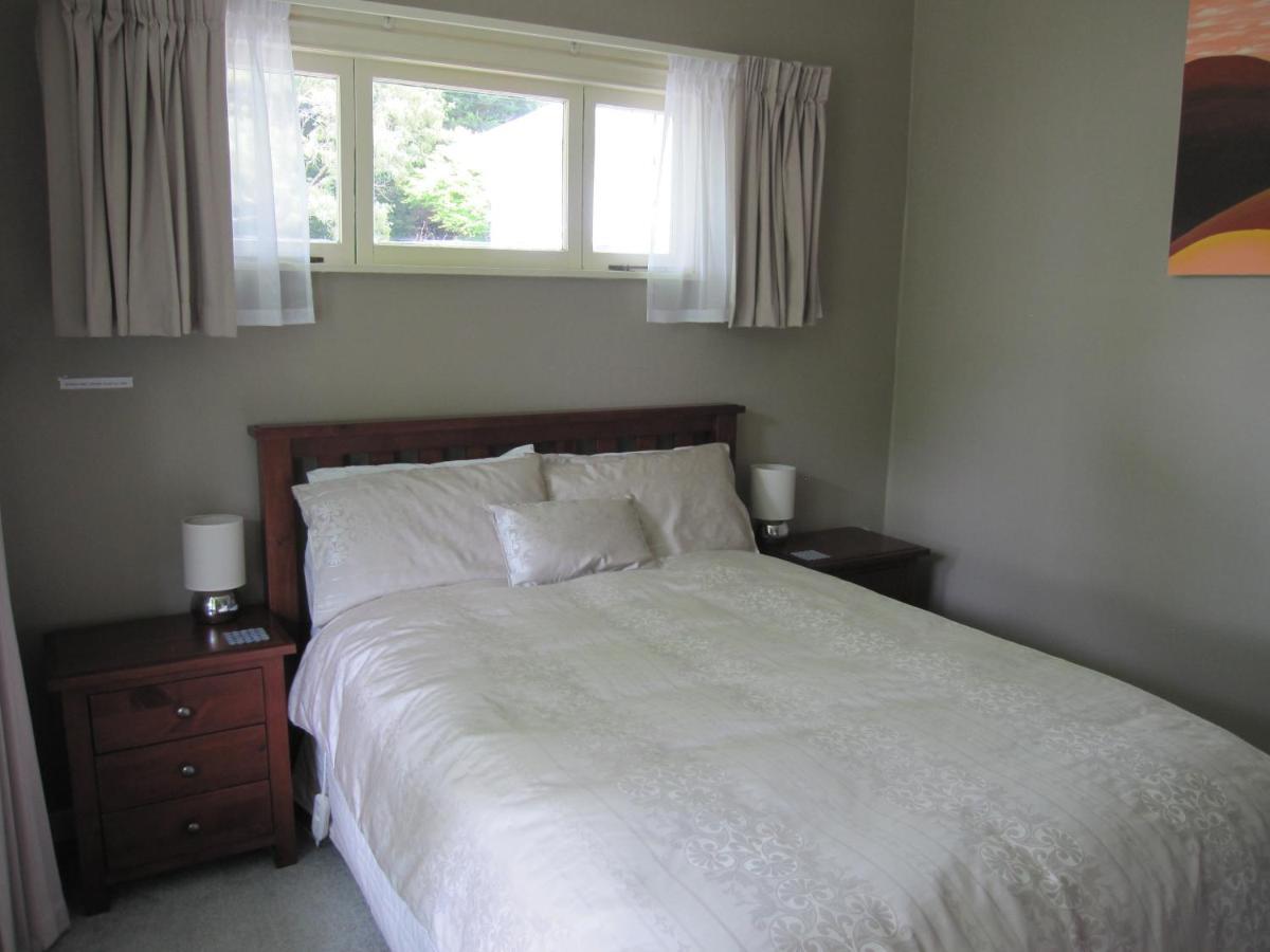 Bed and Breakfast Thyme Out Estate Halcombe Екстер'єр фото