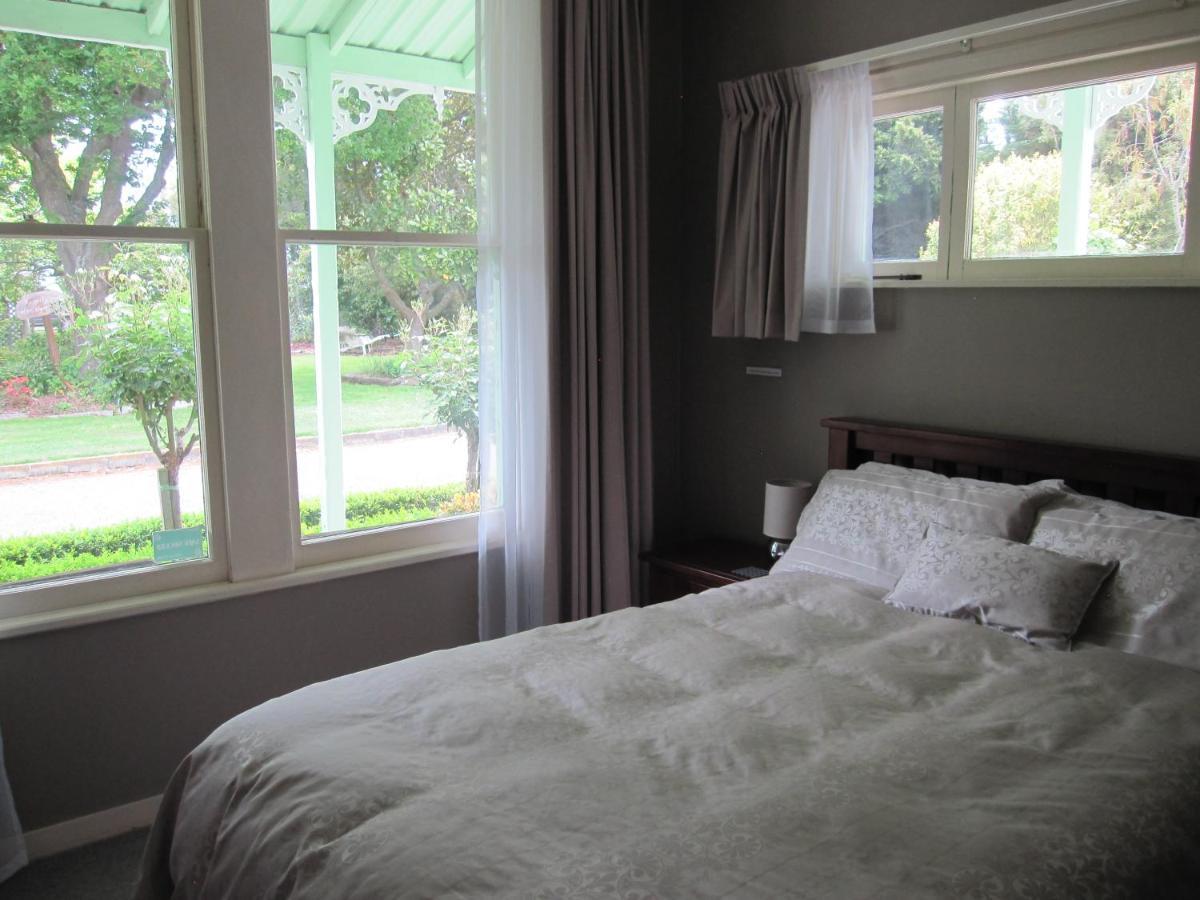 Bed and Breakfast Thyme Out Estate Halcombe Екстер'єр фото